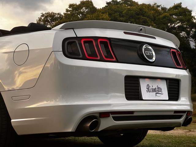 マスタング V8 GTコンバーチブル プレミアム 後期型 ボディーコーティング済み ワンオーナー Bluetooth 地デジTV 正規ディーラー車 バックカメラ 黒レザーシート 社外SDナビ パワーシート クルーズコントロール ETC シートヒーター(26枚目)