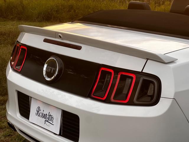 マスタング V8 GTコンバーチブル プレミアム 後期型 ボディーコーティング済み ワンオーナー Bluetooth 地デジTV 正規ディーラー車 バックカメラ 黒レザーシート 社外SDナビ パワーシート クルーズコントロール ETC シートヒーター(27枚目)