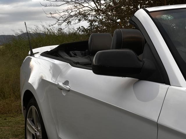 マスタング V8 GTコンバーチブル プレミアム 後期型 ボディーコーティング済み ワンオーナー Bluetooth 地デジTV 正規ディーラー車 バックカメラ 黒レザーシート 社外SDナビ パワーシート クルーズコントロール ETC シートヒーター(29枚目)