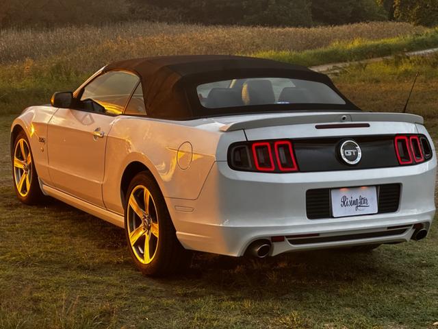 マスタング V8 GTコンバーチブル プレミアム 後期型 ボディーコーティング済み ワンオーナー Bluetooth 地デジTV 正規ディーラー車 バックカメラ 黒レザーシート 社外SDナビ パワーシート クルーズコントロール ETC シートヒーター(46枚目)