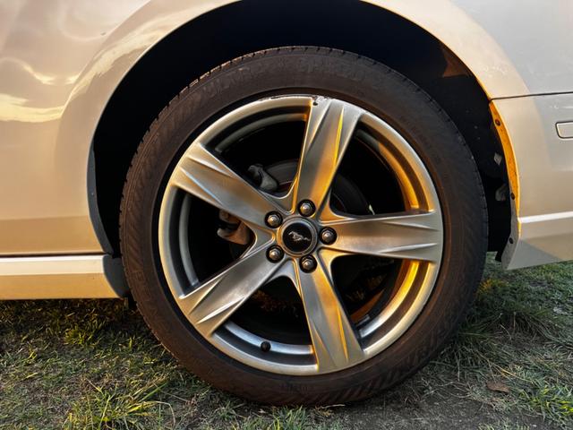 マスタング V8 GTコンバーチブル プレミアム 後期型 ボディーコーティング済み ワンオーナー Bluetooth 地デジTV 正規ディーラー車 バックカメラ 黒レザーシート 社外SDナビ パワーシート クルーズコントロール ETC シートヒーター(52枚目)