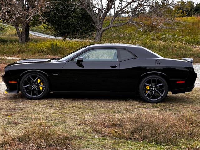 ダッジ・チャレンジャー R/T ボディーコーティング済み 2019年モデル 内装1部張り替え済み AppleCarPlay ビルシュタインショック Bluetooth 前後ドライブレコーダー バックカメラ ETC 禁煙車(10枚目)