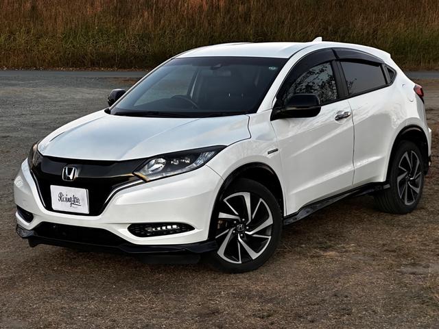 ヴェゼル ハイブリッドＲＳ・ホンダセンシング　ボディーコーティング済み　リア修復　Ｂｌｕｅｔｏｏｔｈ　地デジＴＶ　パドルシフト　ハーフレザーシート　バックカメラ　ＬＥＤヘッドライト　純正ナビ　禁煙車　シートヒーター　ＥＴＣ（2枚目）