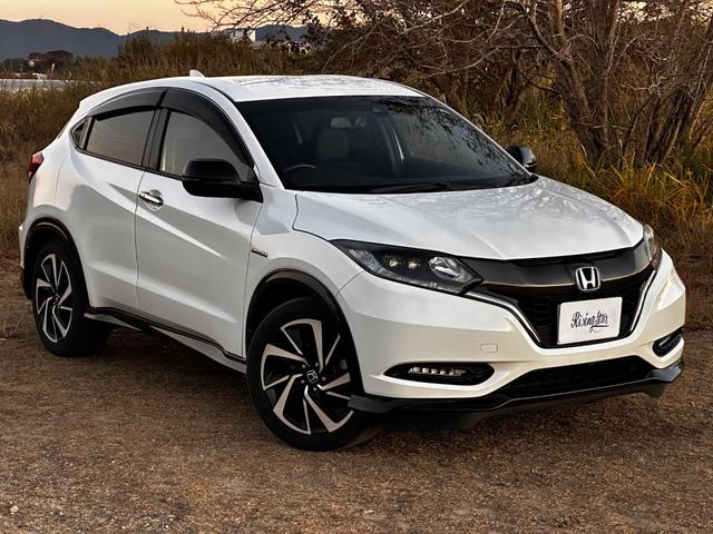 ヴェゼル ハイブリッドＲＳ・ホンダセンシング　ボディーコーティング済み　リア修復　Ｂｌｕｅｔｏｏｔｈ　地デジＴＶ　パドルシフト　ハーフレザーシート　バックカメラ　ＬＥＤヘッドライト　純正ナビ　禁煙車　シートヒーター　ＥＴＣ（4枚目）