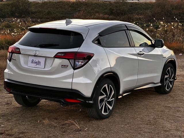 ヴェゼル ハイブリッドＲＳ・ホンダセンシング　ボディーコーティング済み　リア修復　Ｂｌｕｅｔｏｏｔｈ　地デジＴＶ　パドルシフト　ハーフレザーシート　バックカメラ　ＬＥＤヘッドライト　純正ナビ　禁煙車　シートヒーター　ＥＴＣ（6枚目）