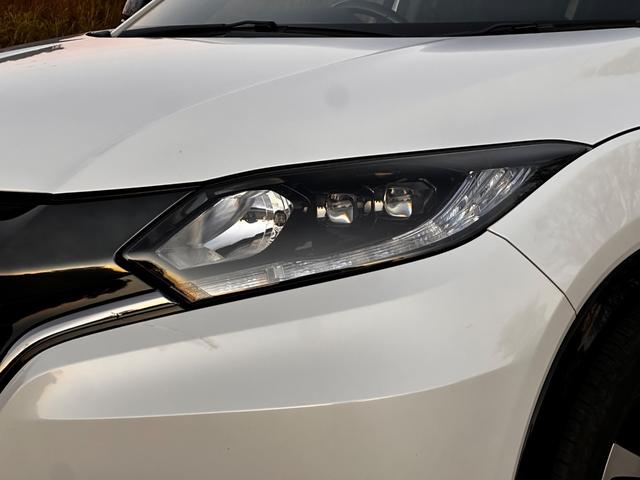 ヴェゼル ハイブリッドＲＳ・ホンダセンシング　ボディーコーティング済み　リア修復　Ｂｌｕｅｔｏｏｔｈ　地デジＴＶ　パドルシフト　ハーフレザーシート　バックカメラ　ＬＥＤヘッドライト　純正ナビ　禁煙車　シートヒーター　ＥＴＣ（19枚目）