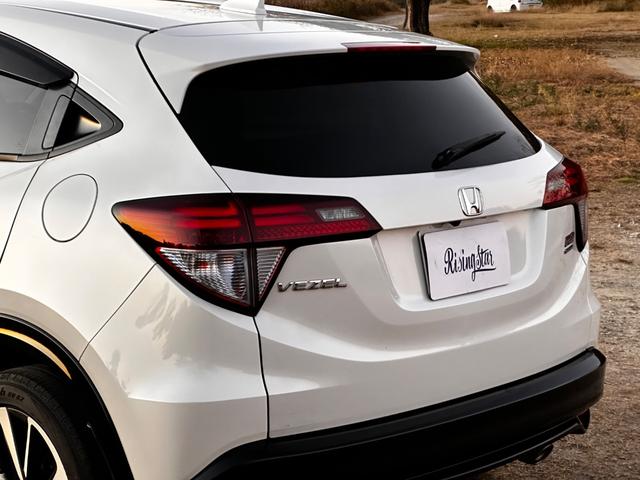 ヴェゼル ハイブリッドＲＳ・ホンダセンシング　ボディーコーティング済み　リア修復　Ｂｌｕｅｔｏｏｔｈ　地デジＴＶ　パドルシフト　ハーフレザーシート　バックカメラ　ＬＥＤヘッドライト　純正ナビ　禁煙車　シートヒーター　ＥＴＣ（25枚目）