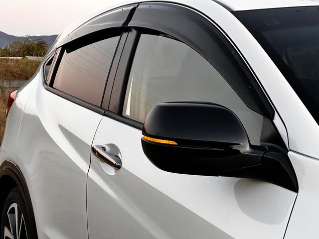 ヴェゼル ハイブリッドＲＳ・ホンダセンシング　ボディーコーティング済み　リア修復　Ｂｌｕｅｔｏｏｔｈ　地デジＴＶ　パドルシフト　ハーフレザーシート　バックカメラ　ＬＥＤヘッドライト　純正ナビ　禁煙車　シートヒーター　ＥＴＣ（29枚目）