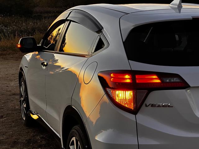 ヴェゼル ハイブリッドＲＳ・ホンダセンシング　ボディーコーティング済み　リア修復　Ｂｌｕｅｔｏｏｔｈ　地デジＴＶ　パドルシフト　ハーフレザーシート　バックカメラ　ＬＥＤヘッドライト　純正ナビ　禁煙車　シートヒーター　ＥＴＣ（33枚目）