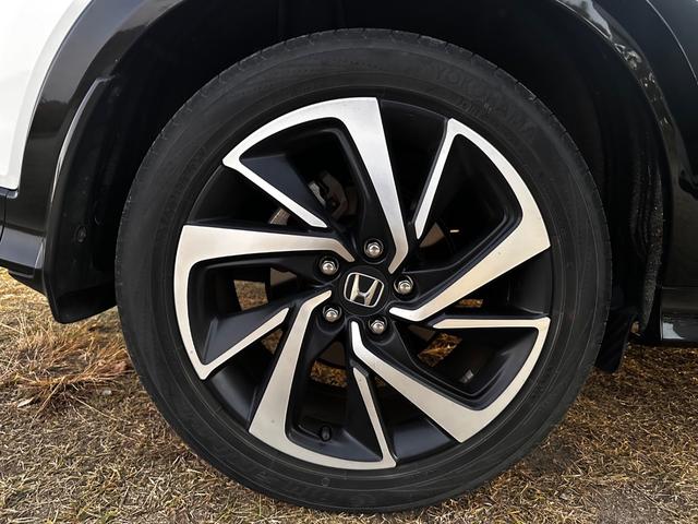 ヴェゼル ハイブリッドＲＳ・ホンダセンシング　ボディーコーティング済み　リア修復　Ｂｌｕｅｔｏｏｔｈ　地デジＴＶ　パドルシフト　ハーフレザーシート　バックカメラ　ＬＥＤヘッドライト　純正ナビ　禁煙車　シートヒーター　ＥＴＣ（44枚目）