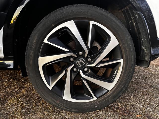 ヴェゼル ハイブリッドＲＳ・ホンダセンシング　ボディーコーティング済み　リア修復　Ｂｌｕｅｔｏｏｔｈ　地デジＴＶ　パドルシフト　ハーフレザーシート　バックカメラ　ＬＥＤヘッドライト　純正ナビ　禁煙車　シートヒーター　ＥＴＣ（45枚目）