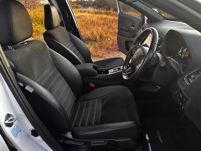 ヴェゼル ハイブリッドＲＳ・ホンダセンシング　ボディーコーティング済み　リア修復　Ｂｌｕｅｔｏｏｔｈ　地デジＴＶ　パドルシフト　ハーフレザーシート　バックカメラ　ＬＥＤヘッドライト　純正ナビ　禁煙車　シートヒーター　ＥＴＣ（52枚目）