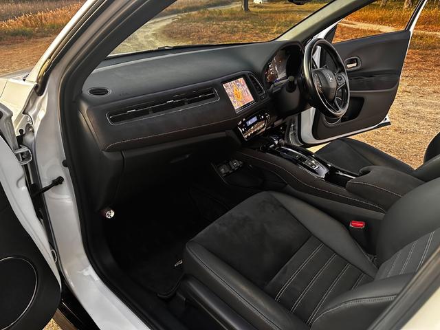 ヴェゼル ハイブリッドＲＳ・ホンダセンシング　ボディーコーティング済み　リア修復　Ｂｌｕｅｔｏｏｔｈ　地デジＴＶ　パドルシフト　ハーフレザーシート　バックカメラ　ＬＥＤヘッドライト　純正ナビ　禁煙車　シートヒーター　ＥＴＣ（54枚目）