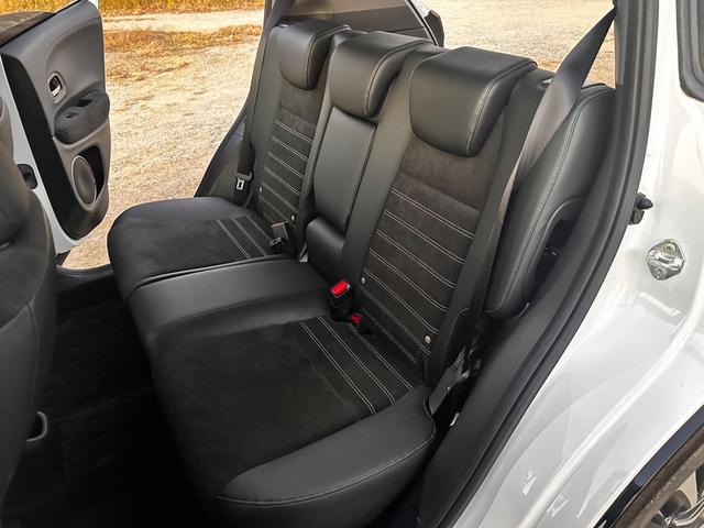 ヴェゼル ハイブリッドＲＳ・ホンダセンシング　ボディーコーティング済み　リア修復　Ｂｌｕｅｔｏｏｔｈ　地デジＴＶ　パドルシフト　ハーフレザーシート　バックカメラ　ＬＥＤヘッドライト　純正ナビ　禁煙車　シートヒーター　ＥＴＣ（59枚目）