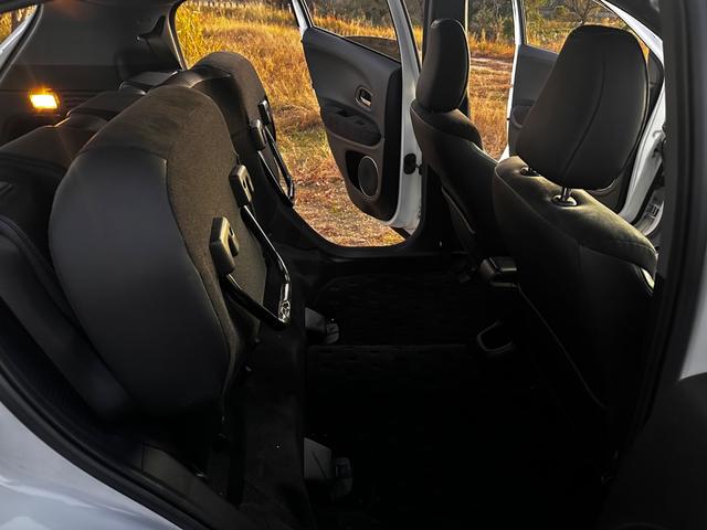 ヴェゼル ハイブリッドＲＳ・ホンダセンシング　ボディーコーティング済み　リア修復　Ｂｌｕｅｔｏｏｔｈ　地デジＴＶ　パドルシフト　ハーフレザーシート　バックカメラ　ＬＥＤヘッドライト　純正ナビ　禁煙車　シートヒーター　ＥＴＣ（67枚目）