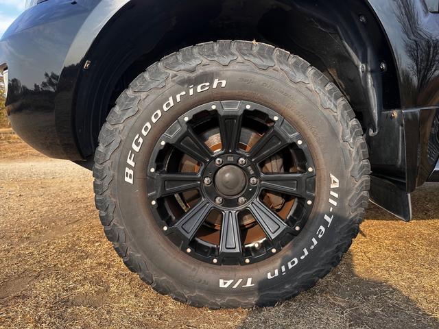 ランドクルーザープラド TX ボディーコーティング済み リフトアップ Bluetooth 社外17インチAW 社外テール 社外HIDヘッドライト 地デジフルセグTV ドライブレコーダー 禁煙車 ETC グッドリッチタイヤ(50枚目)