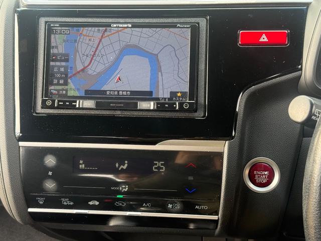 フィット 　６ＭＴ　ボディーコーティング済み　Ｂｌｕｅｔｏｏｔｈ　地デジフルセグＴＶ　バックカメラ　ＣＤ　純正１６インチアルミホイール　オートクルーズコントロール　オートエアコン　プッシュスタート　横滑り防止装置（69枚目）