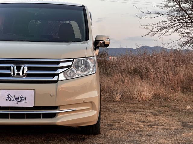 ステップワゴン Ｇ　コンフォートセレクション　ボディーコーティング済み　フリップダウンモニター　両側パワースライドドア　クリアランスソナー　バックカメラ　ドライブレコーダー　純正９インチナビ　地デジＴＶ　ＤＶＤ　ＨＩＤヘッドライト　社外１８ＡＷ（16枚目）