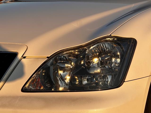 クラウン アスリート　プレミアムエディション　ボディーコーティング済み　特別仕様車　バックカメラ　パワーシート　　純正ナビ　クリアランスソナー　クルーズコントロール　ＨＩＤヘッドライト　純正１８インチＡＷ　プッシュスタート　スペアキー（19枚目）