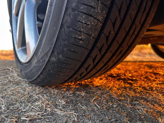 クラウン アスリート　プレミアムエディション　ボディーコーティング済み　特別仕様車　バックカメラ　パワーシート　　純正ナビ　クリアランスソナー　クルーズコントロール　ＨＩＤヘッドライト　純正１８インチＡＷ　プッシュスタート　スペアキー（49枚目）