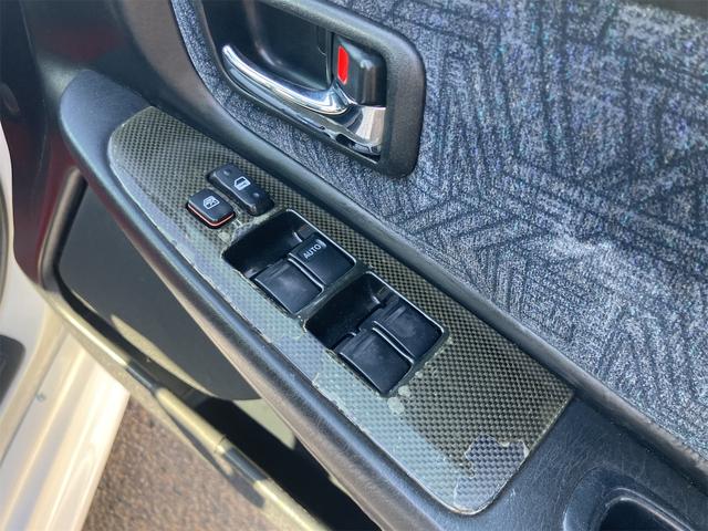 チェイサー ツアラー アルミホイール オートライト MT キーレスエントリー CD MD エアコン パワーウィンドウ 助手席エアバッグ(10枚目)