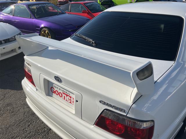 チェイサー ツアラー アルミホイール オートライト MT キーレスエントリー CD MD エアコン パワーウィンドウ 助手席エアバッグ(21枚目)