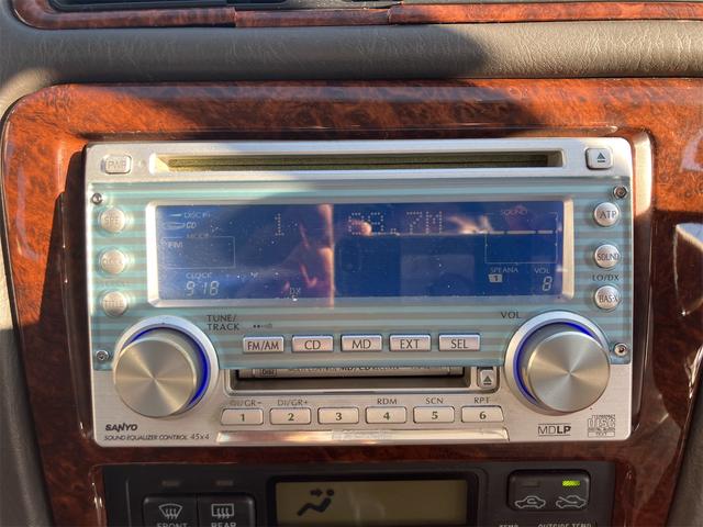 チェイサー アバンテロードリー アルミホイール HID AT キーレスエントリー パワーシート CD MD ABS エアコン パワーステアリング パワーウィンドウ(3枚目)