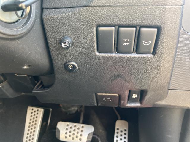 フェアレディZ ベースグレード ドライブレコーダー ナビ TV AT HID キーレスエントリー 電動格納ミラー アルミホイール 盗難防止システム 衝突安全ボディ ABS CD エアコン パワーステアリング パワーウィンドウ(10枚目)