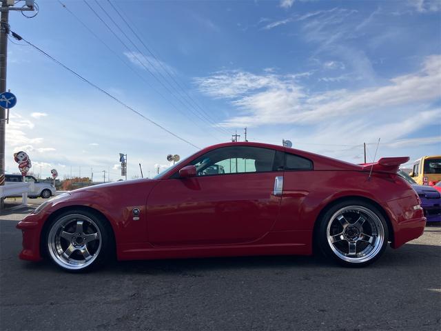 フェアレディZ ベースグレード ドライブレコーダー ナビ TV AT HID キーレスエントリー 電動格納ミラー アルミホイール 盗難防止システム 衝突安全ボディ ABS CD エアコン パワーステアリング パワーウィンドウ(18枚目)