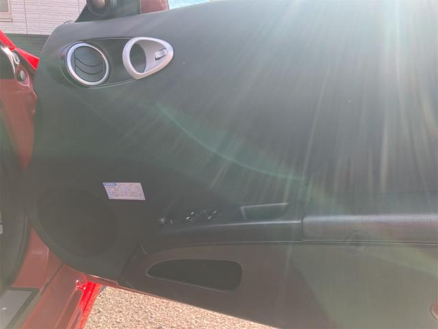 フェアレディZ ベースグレード ドライブレコーダー ナビ TV AT HID キーレスエントリー 電動格納ミラー アルミホイール 盗難防止システム 衝突安全ボディ ABS CD エアコン パワーステアリング パワーウィンドウ(34枚目)