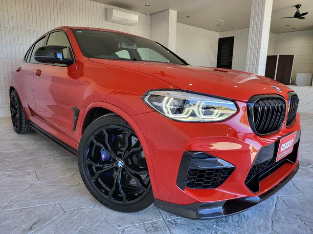 X4 M コンペティション 革シート 前席ベンチレーション&シートヒーター 後席シートヒーター 純正ナビ フルセグ 全周囲カメラ カーボン(Fスポイラー・サイドスカート) カーボンインテリア H&Rダウンサス 21AW(22枚目)