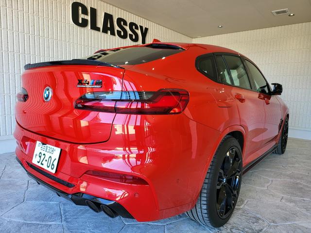 X4 M コンペティション 革シート 前席ベンチレーション&シートヒーター 後席シートヒーター 純正ナビ フルセグ 全周囲カメラ カーボン(Fスポイラー・サイドスカート) カーボンインテリア H&Rダウンサス 21AW(24枚目)