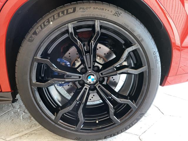 X4 M コンペティション 革シート 前席ベンチレーション&シートヒーター 後席シートヒーター 純正ナビ フルセグ 全周囲カメラ カーボン(Fスポイラー・サイドスカート) カーボンインテリア H&Rダウンサス 21AW(46枚目)