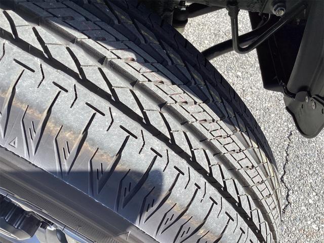 ジムニー ＸＣ　４ＷＤ　クリアランスソナー　オートクルーズコントロール　レーンアシスト　衝突被害軽減システム　オートライト　ヘッドライトウォッシャー　スマートキー　アイドリングストップ　電動格納ミラー　シートヒーター（44枚目）