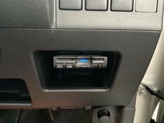 今では必需品のＥＴＣも付いております。高速道路での出入りもスムーズ。渋滞緩和にもなりエコにも繋がります。 4