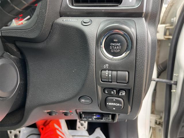 インプレッサ WRX STI Aライン 4WD ドライブレコーダー ETC オートクルーズコントロール バックカメラ ナビ アルミホイール HID AT スマートキー 電動格納ミラー 盗難防止システム パワーシート 衝突安全ボディ ABS(8枚目)