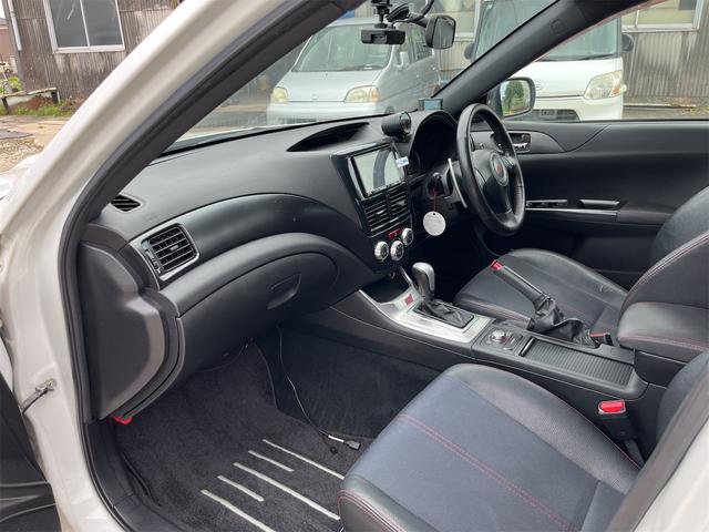 インプレッサ WRX STI Aライン 4WD ドライブレコーダー ETC オートクルーズコントロール バックカメラ ナビ アルミホイール HID AT スマートキー 電動格納ミラー 盗難防止システム パワーシート 衝突安全ボディ ABS(40枚目)