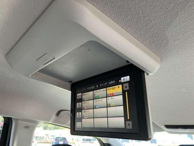 セレナ ２．０　ハイウェイスター　プロパイロット　エディション　［メモリーナビ・ＴＶ］（2枚目）