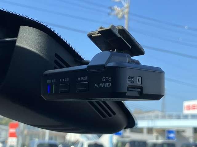 セレナ ２．０　ハイウェイスター　プロパイロット　エディション　［メモリーナビ・ＴＶ］（6枚目）