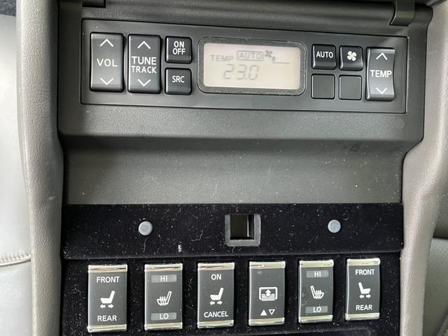 フーガハイブリッド ＶＩＰ　［ＨＤＤナビ・ＴＶ・本革シート・ＥＴＣ・ドライブレコーダー・１８インチ純正アルミホイール・バックモニター・全席電動パワーシート・クルーズコントロール・リア電動サンシェイド・後席読書灯］（25枚目）