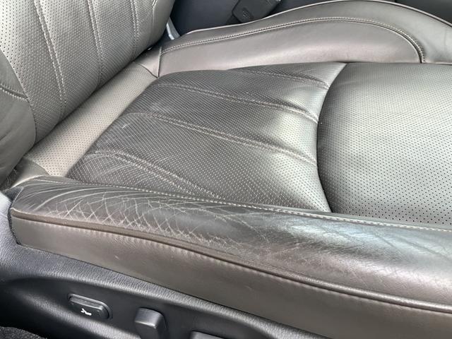 フーガハイブリッド ＶＩＰ　［ＨＤＤナビ・ＴＶ・本革シート・ＥＴＣ・ドライブレコーダー・１８インチ純正アルミホイール・バックモニター・全席電動パワーシート・クルーズコントロール・リア電動サンシェイド・後席読書灯］（29枚目）