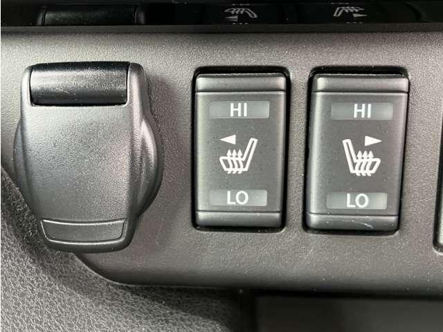 リーフ Ｘ　Ｖセレクション　［ニッサンコネクトナビ・プロパイロット・アラウンドビューモニター・ＥＴＣ２．０・前席シートヒーター・ハンドルヒーター・ＵＳＢ・ＨＤＭＩ端子］（8枚目）