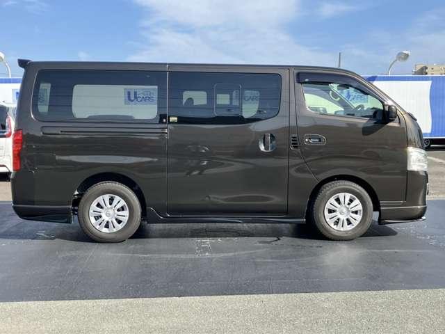 NV350キャラバンバン 2.0 プレミアムGX クロムギア パッケージ バージョンブラック ロングボディ(9枚目)