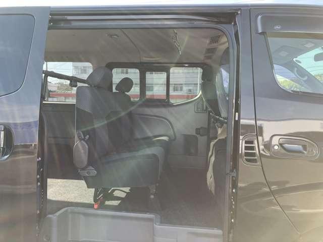 NV350キャラバンバン 2.0 プレミアムGX クロムギア パッケージ バージョンブラック ロングボディ(12枚目)