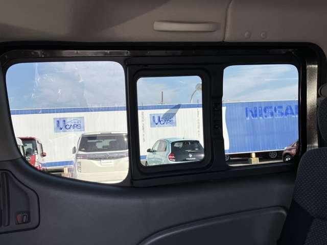 NV350キャラバンバン 2.0 プレミアムGX クロムギア パッケージ バージョンブラック ロングボディ(17枚目)