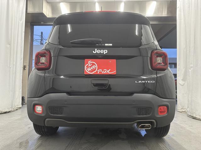 ジープ・レネゲード リミテッド 後期 純正8.4インチナビ フルセグTV USB AUX Bluetooth バックカメラ ビルトインETC2.0 純正前後ドラレコ 駐車モード付 スマートキー2コ タイヤ溝4本9mm ユーザー買取(70枚目)