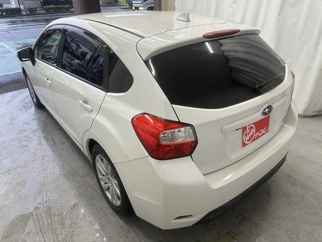 インプレッサスポーツ ２．０ｉ　後期　プッシュエンジンスタート　スマートキー２コ　ダイヤトーンサウンドナビ　フルセグＴＶ　ＣＤ　ＤＶＤ　ＳＤ　ＵＳＢ　Ｂｌｕｅｔｏｏｔｈ再生可　ＥＴＣ　Ｂカメラ　ＨＩＤヘッド　Ｆワイパーデアイザー（67枚目）