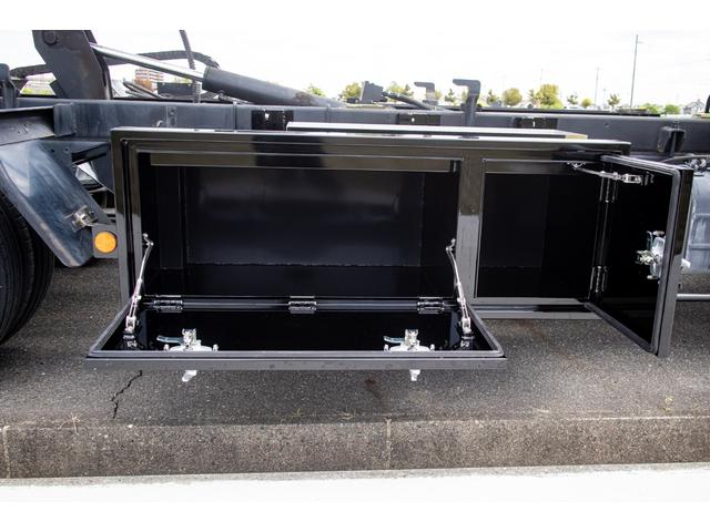 トヨエース 　積載車　タイヤ固縛　開閉アオリ　工具箱　　積載量３０００ｋｇ　６速ＭＴ　ラジコン　極東フラトップ　レッカー（29枚目）