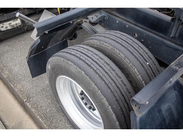 トヨエース 　積載車　タイヤ固縛　開閉アオリ　工具箱　　積載量３０００ｋｇ　６速ＭＴ　ラジコン　極東フラトップ　レッカー（32枚目）