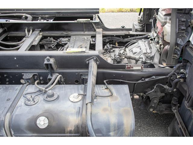 トヨエース 　積載車　タイヤ固縛　開閉アオリ　工具箱　　積載量３０００ｋｇ　６速ＭＴ　ラジコン　極東フラトップ　レッカー（64枚目）